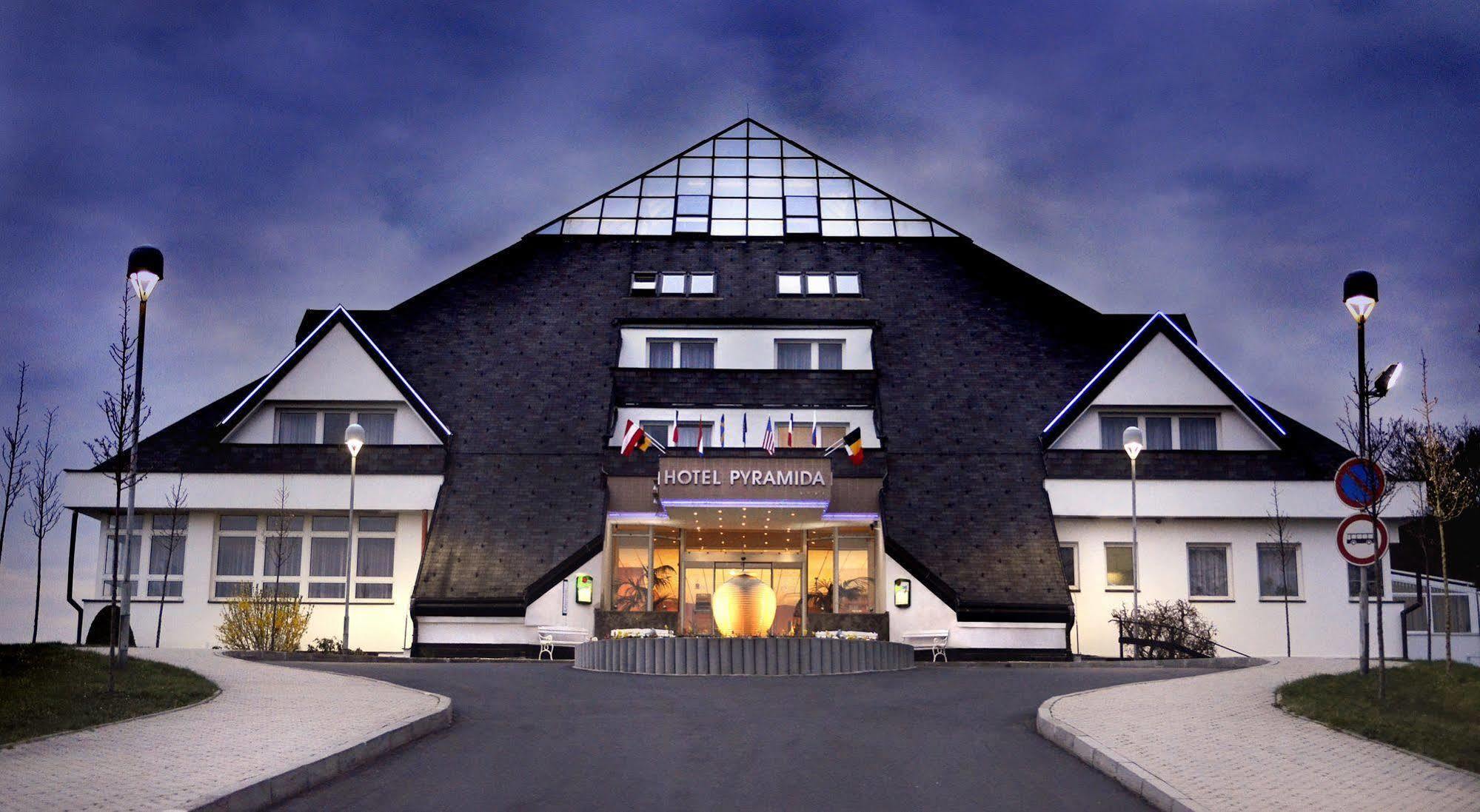 Lazensky Hotel Pyramida Франтишкови-Лазне Экстерьер фото